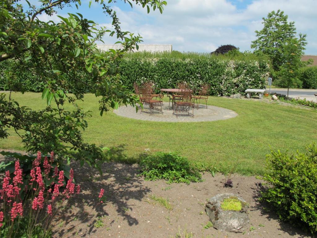 Birkende Bed And Breakfast Langeskov Ruang foto
